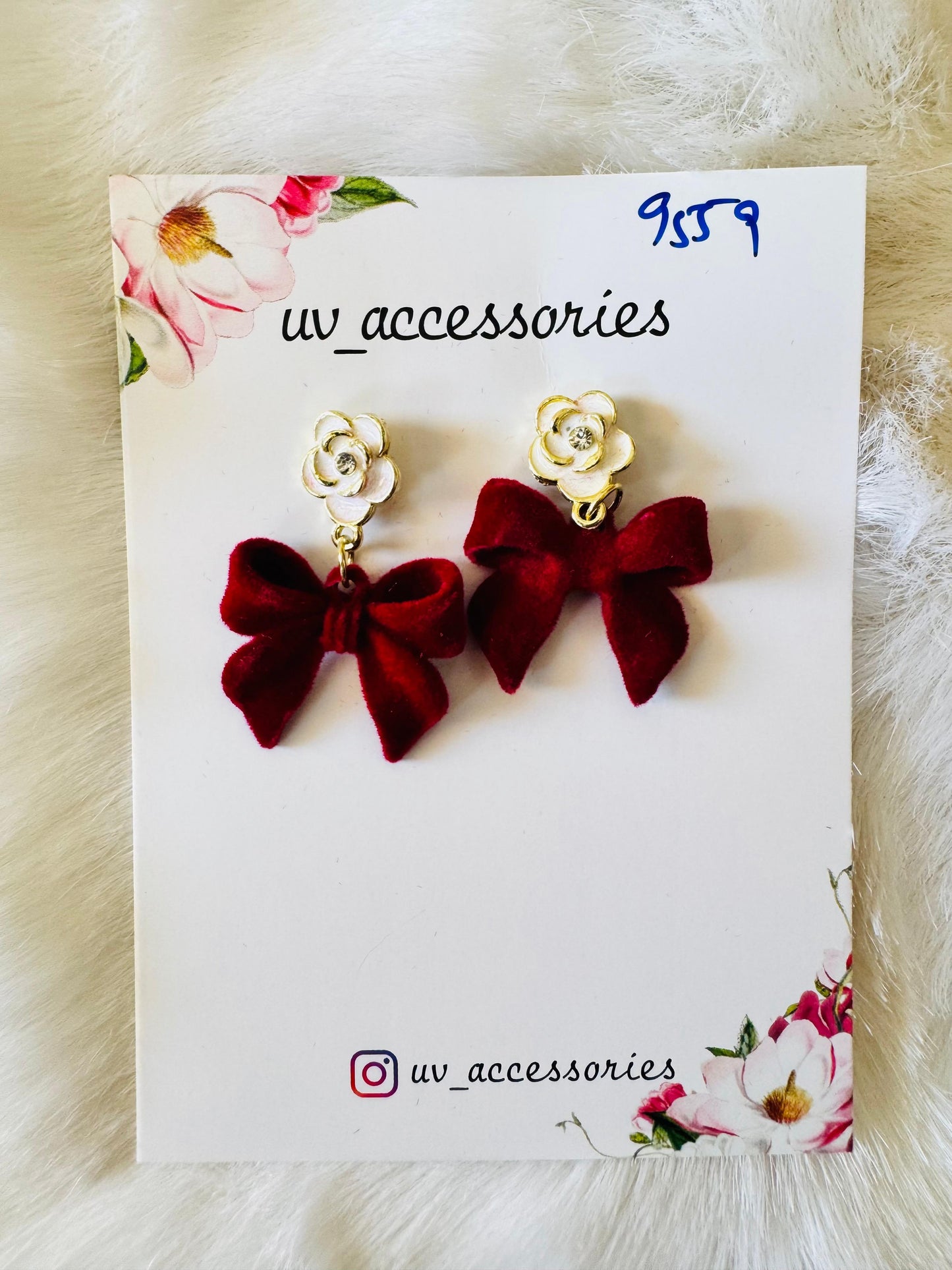 Bow earrings