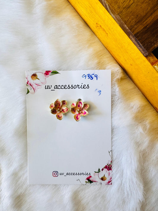 Pink flower studs mini