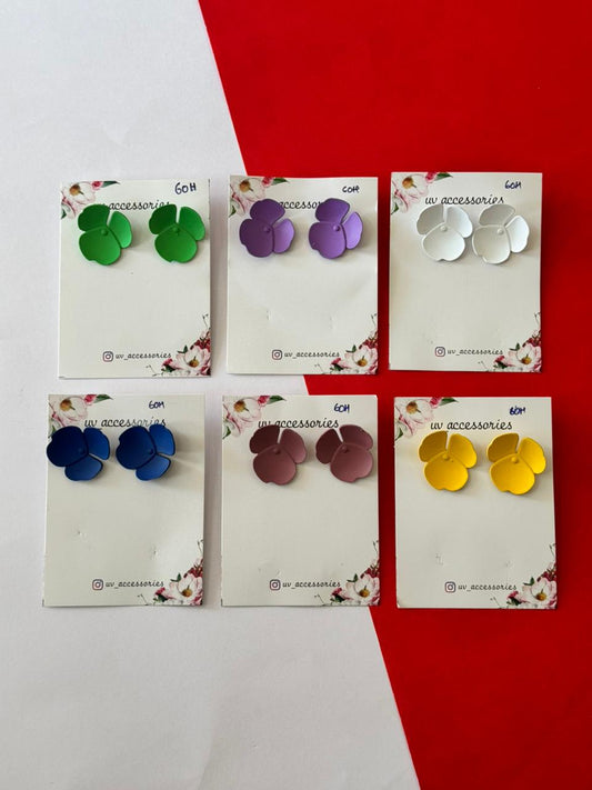 Flower studs