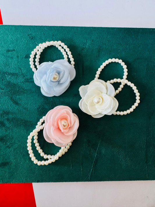 Pearl flower band