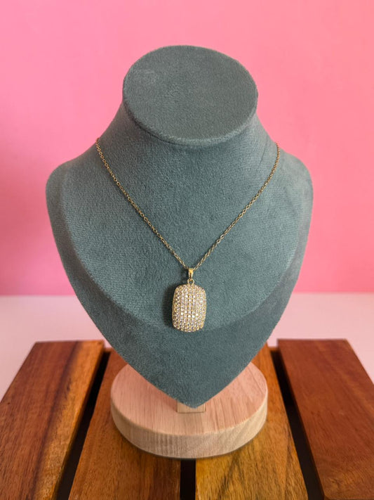 Stone openable charm chain