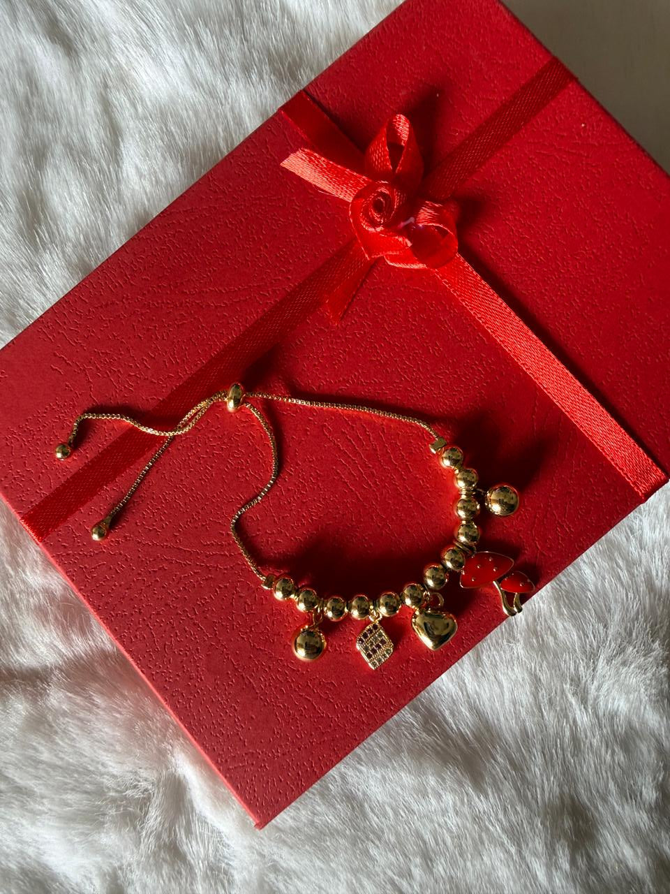 Beads charm bracelet