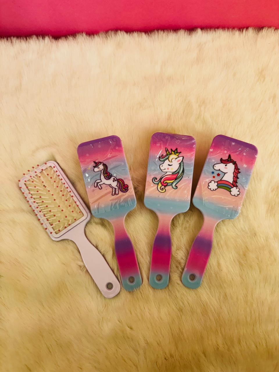 Unicorn comb