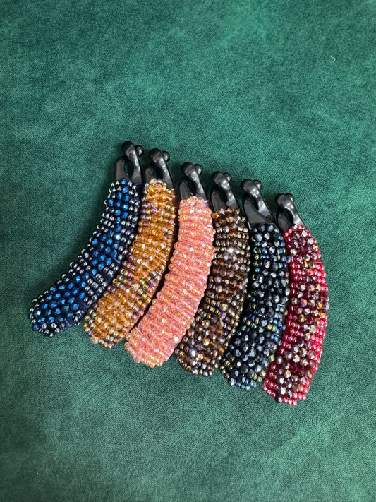 Beads banana clip