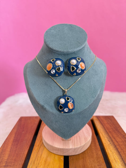 Blue stone chain set