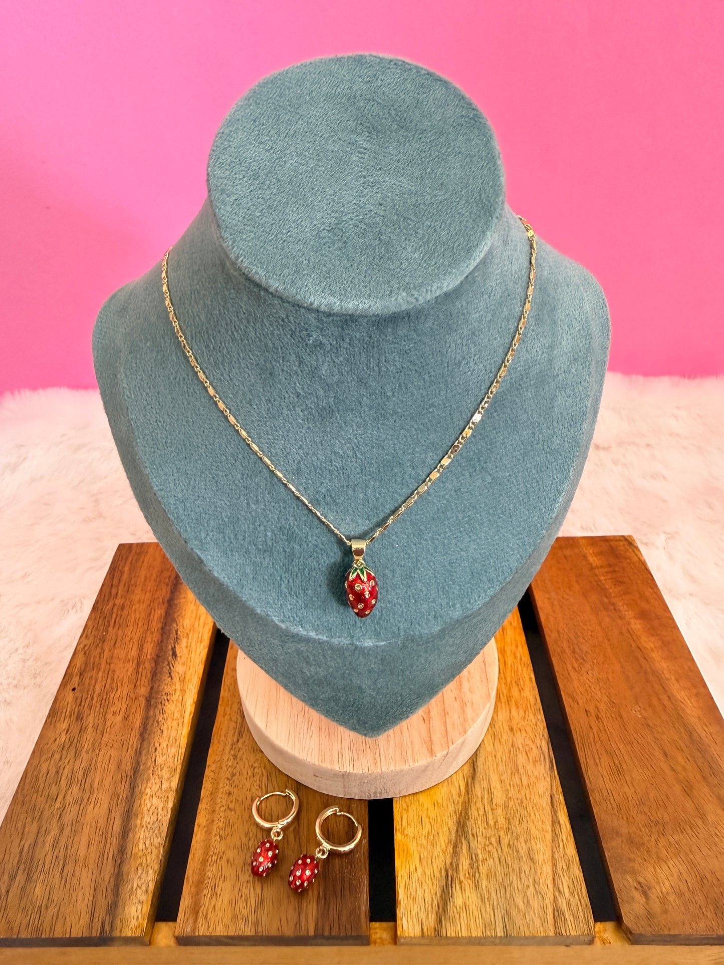 Strawberry 18k set