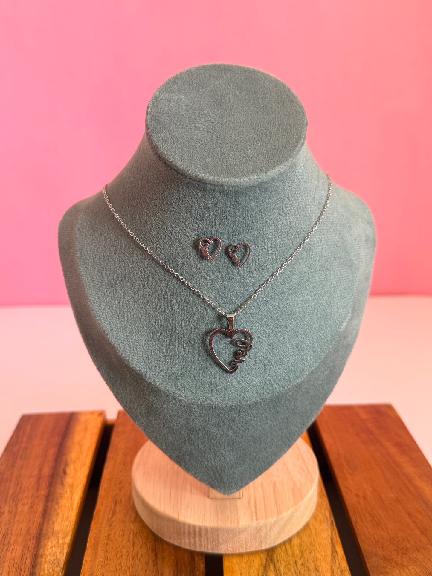 Heart chain set