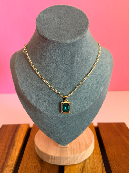 Emerald stone chain