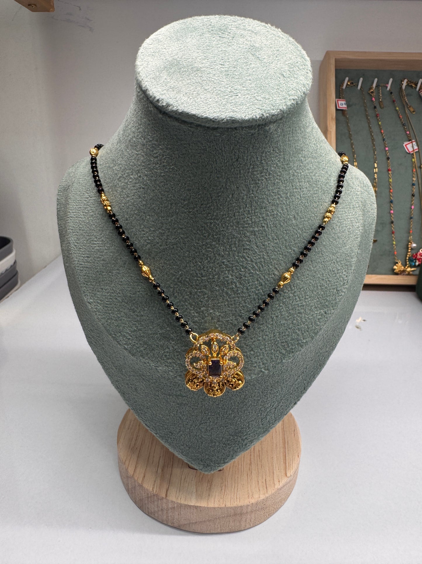 Black beads 5 20’’