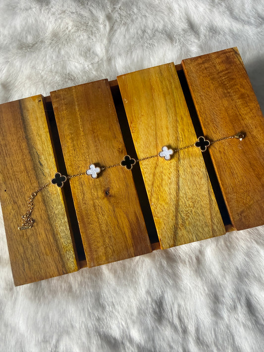 White and black clover bracelet