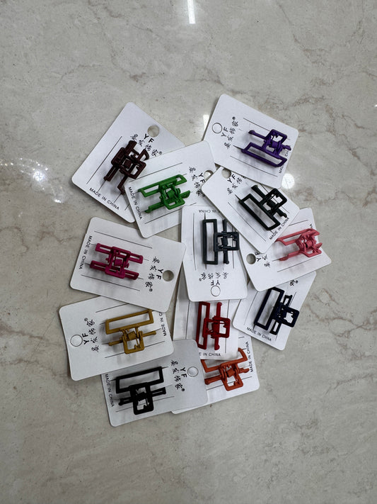 Rectangle metal claws