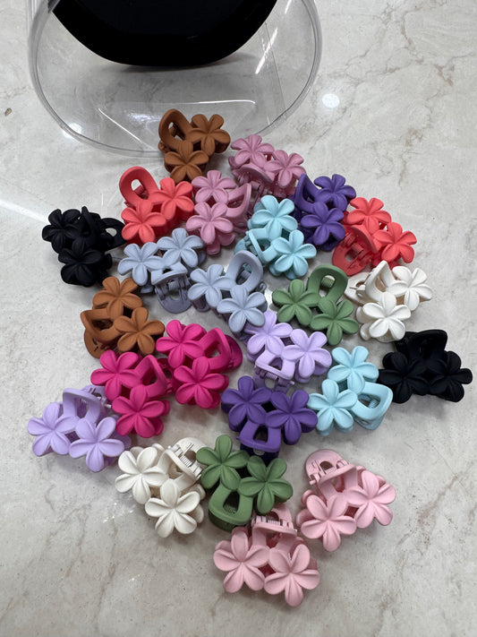 Matte double flower claws