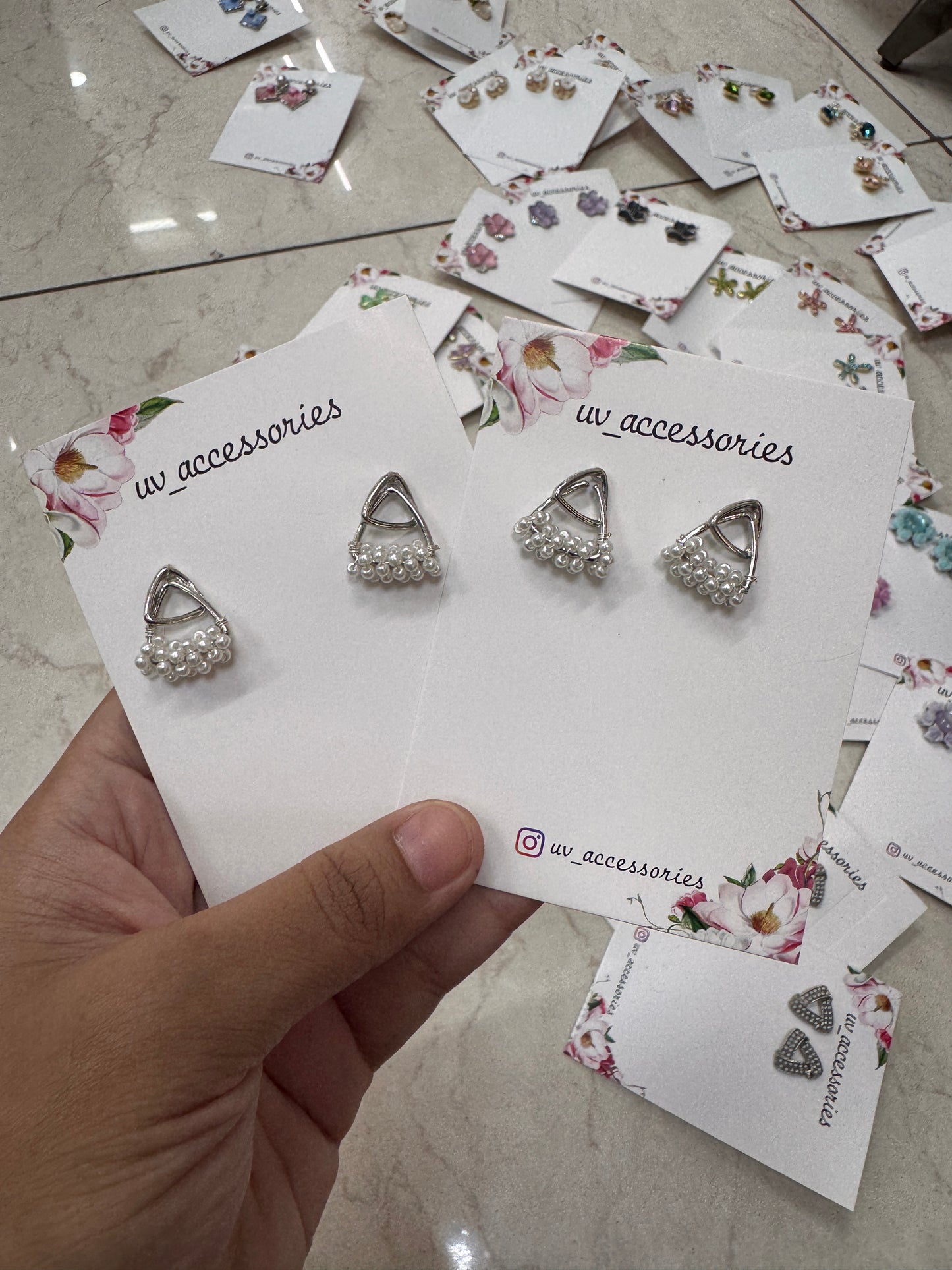 Triangle studs