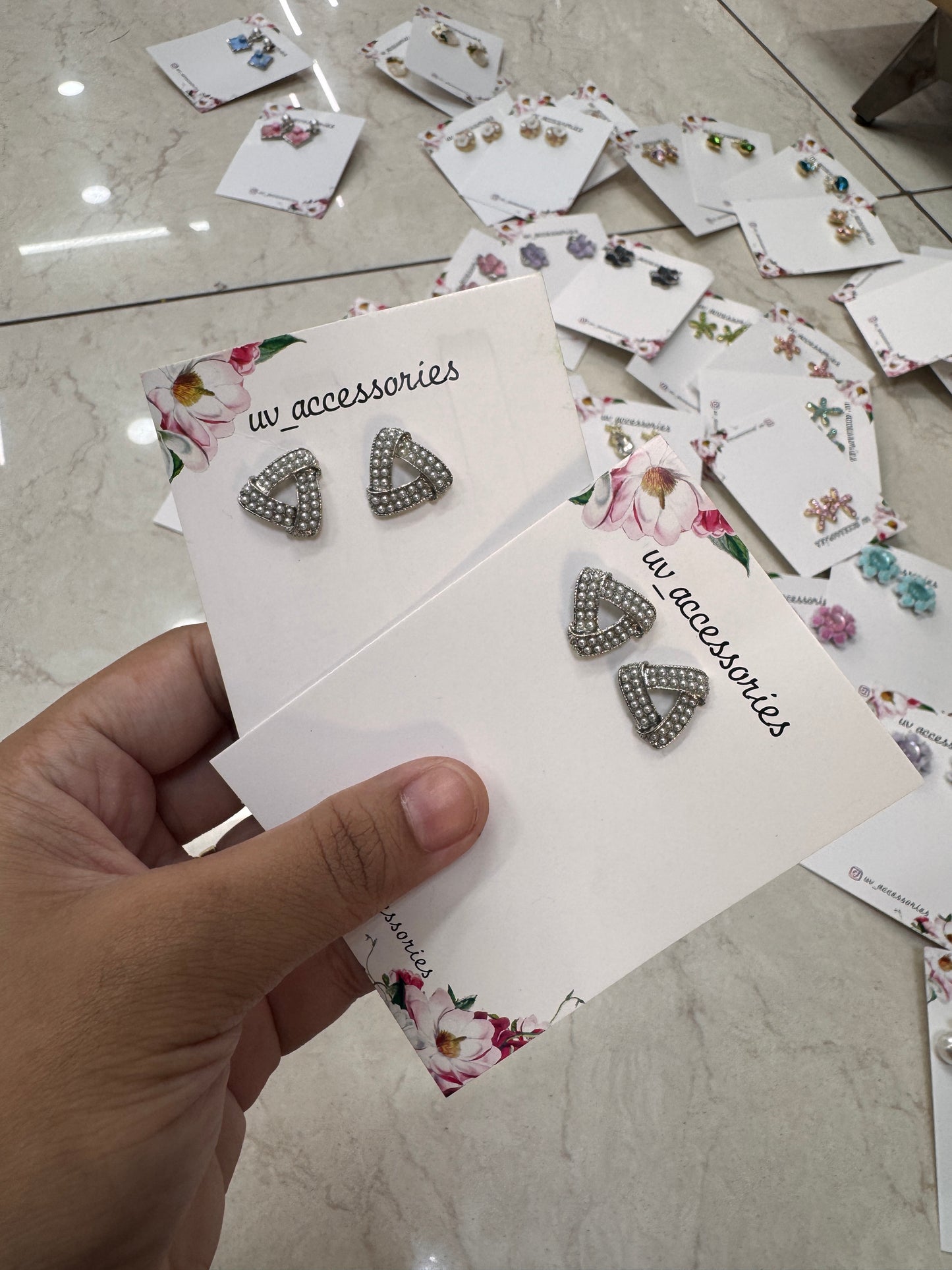 Triangle pearl studs