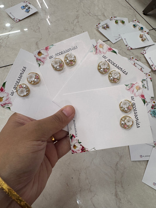Flower studs