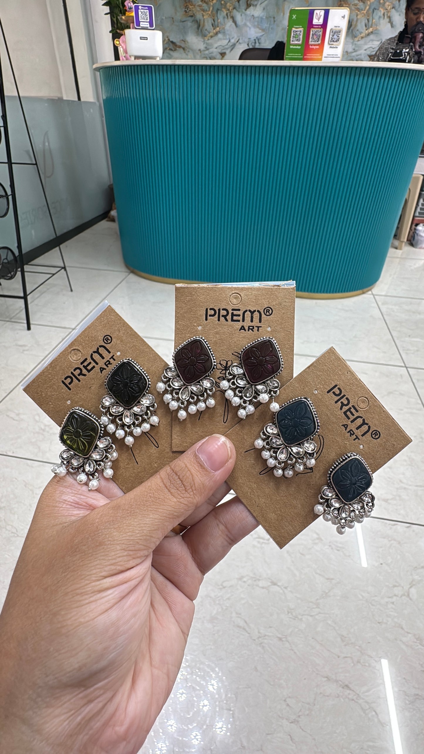Jade earstuds