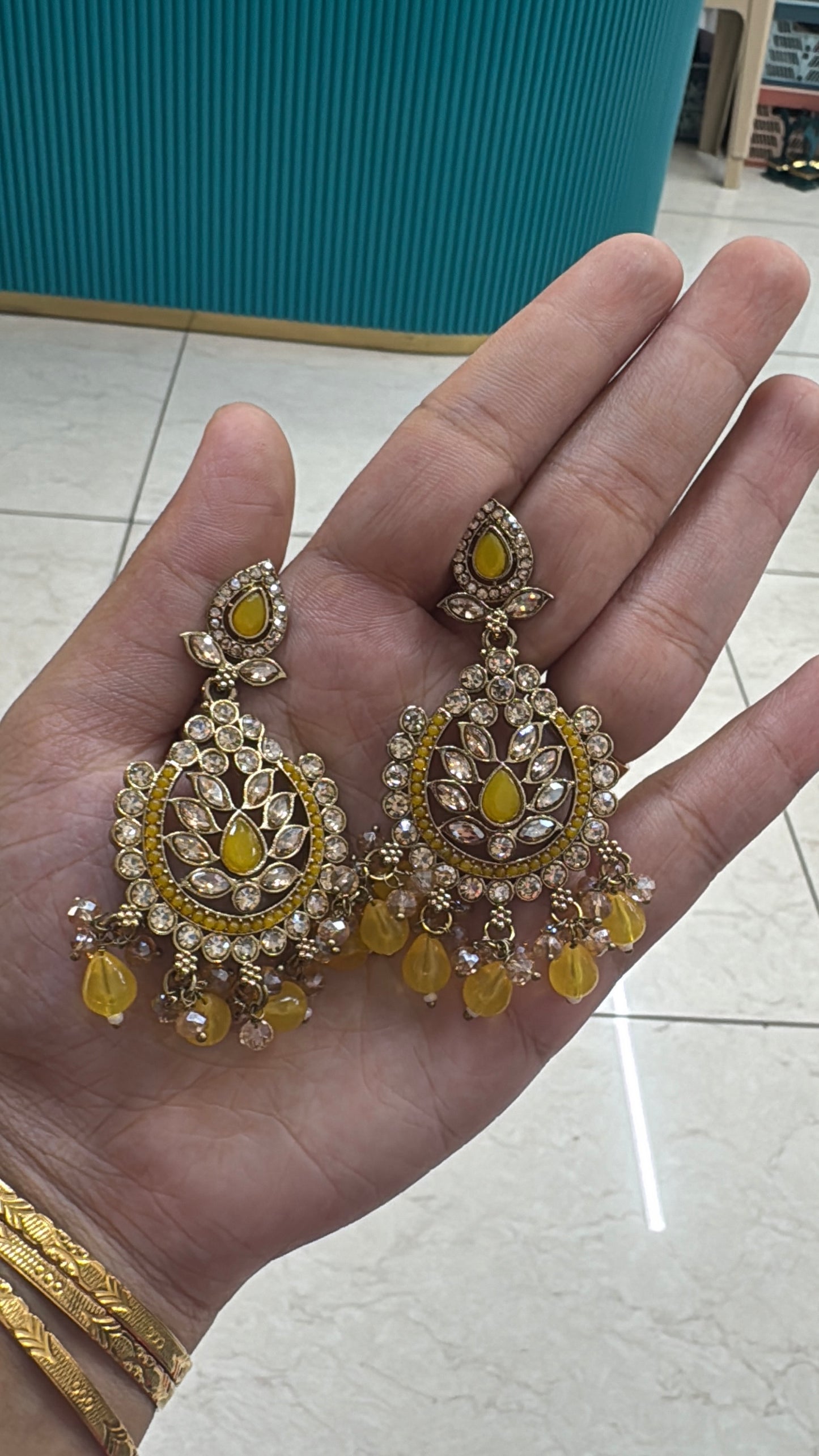 Kunda pearl drop earrings