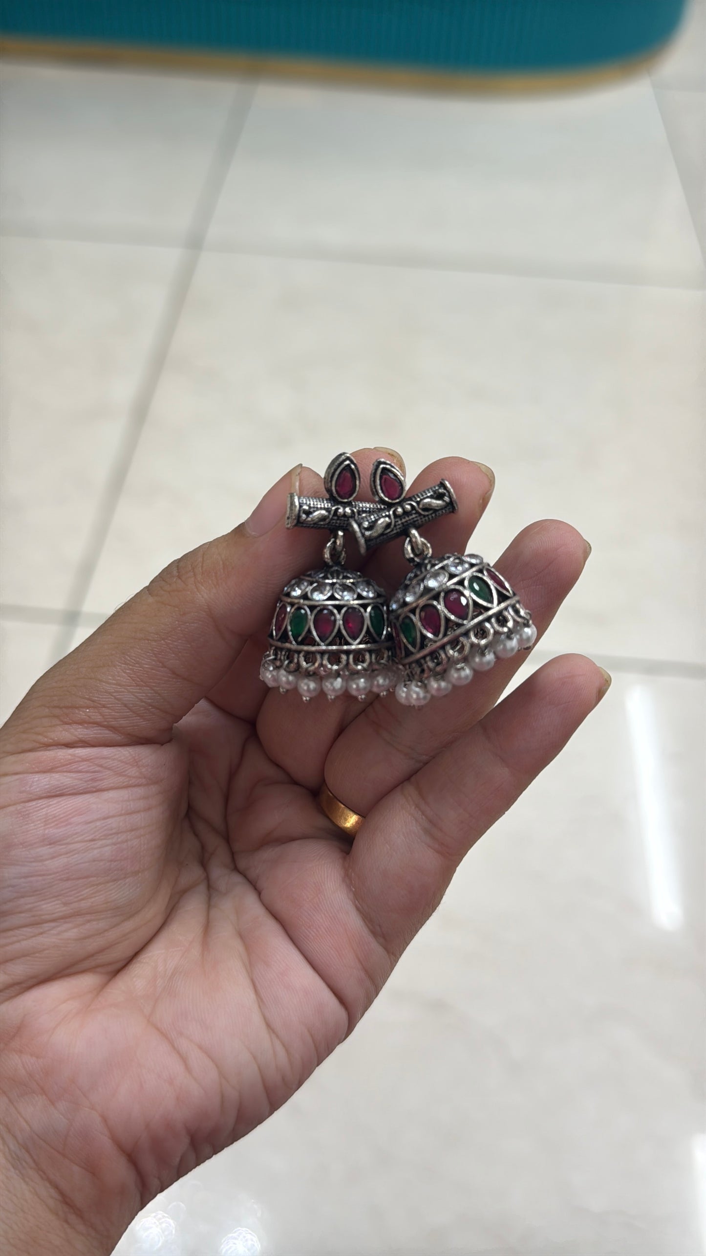 Kundan jhumkas