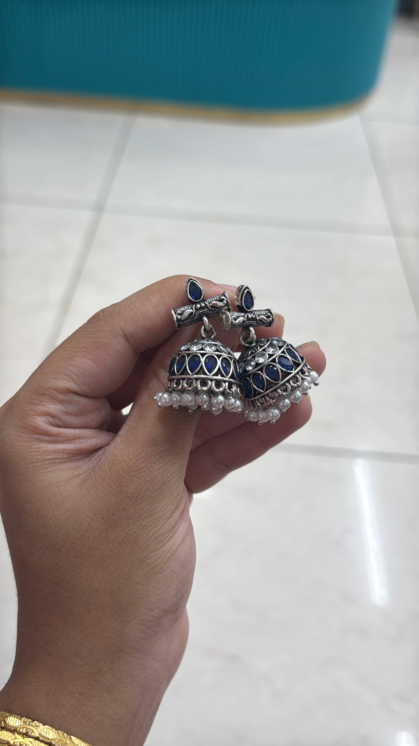 Kundan jhumkas