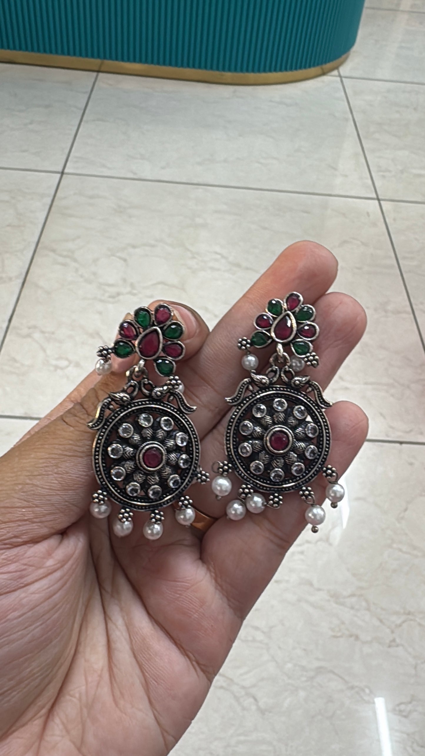 Multicolour earrings