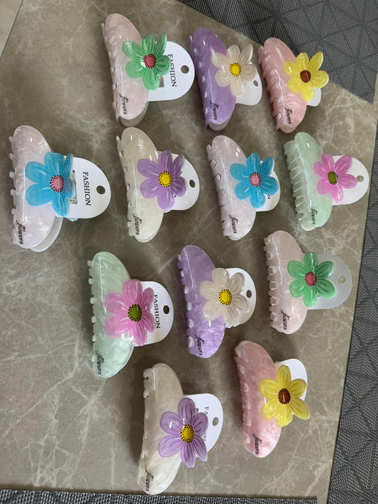 Flower glossy claws big