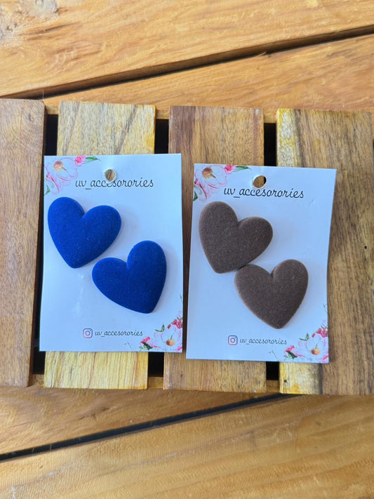 Makmal heart studs