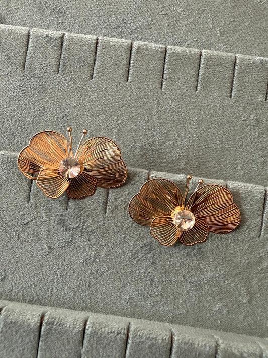 Wired floral ear studs