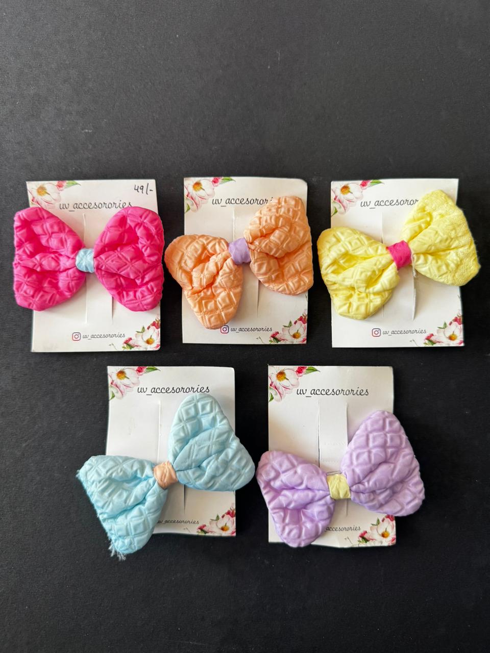 Crinckled bow alligator clips