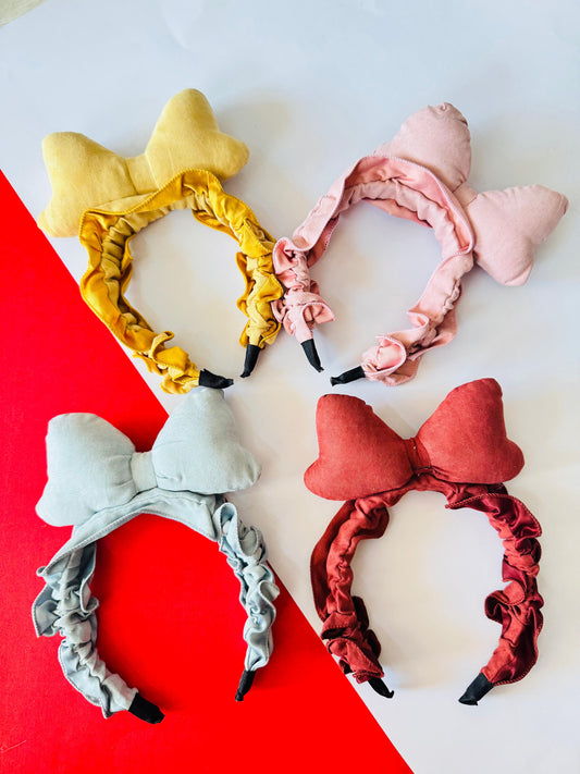 Bow ruffled headband
