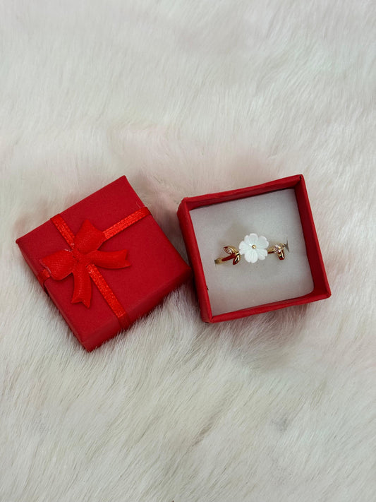 Exclusive flower ring