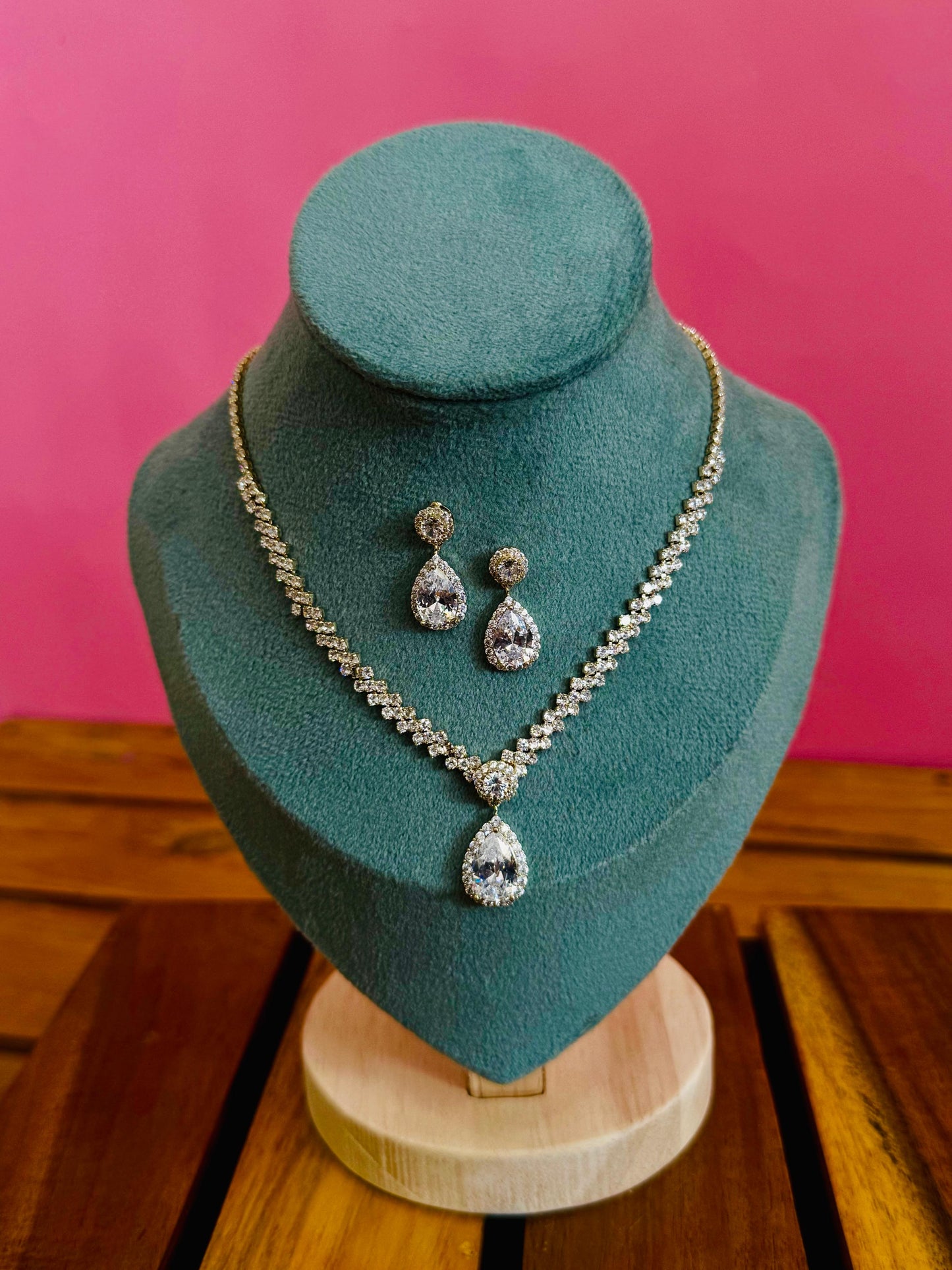 diamond necklace set