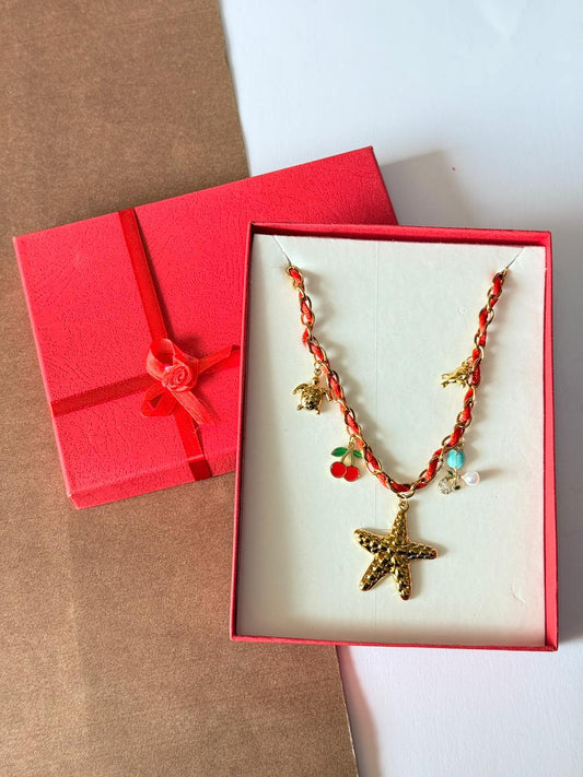 Star charm thread chain