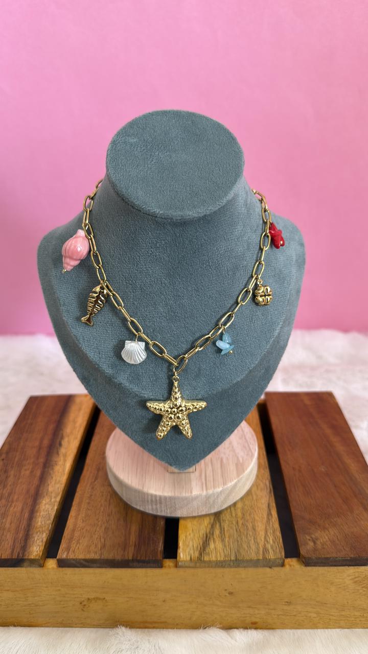 Star links charm chain