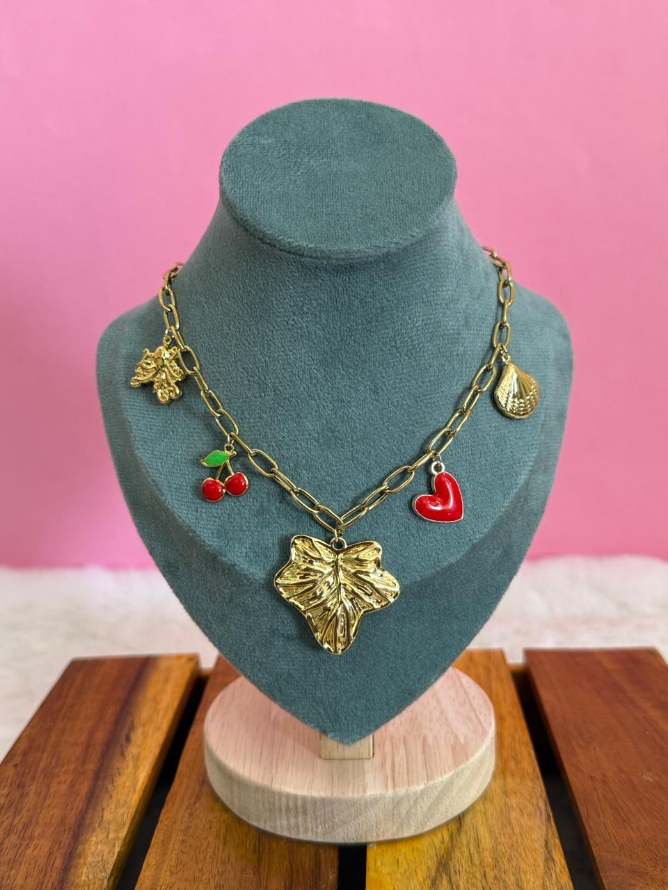 Leaf charms link chain