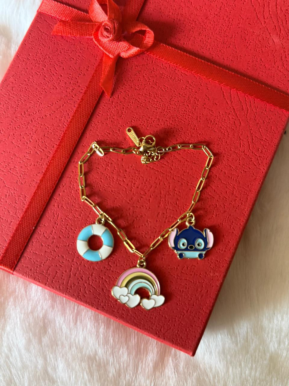Charms link bracelet