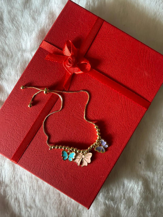 Bow charm adjustable bracelet