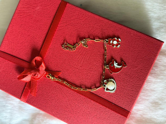 Charms link bracelet