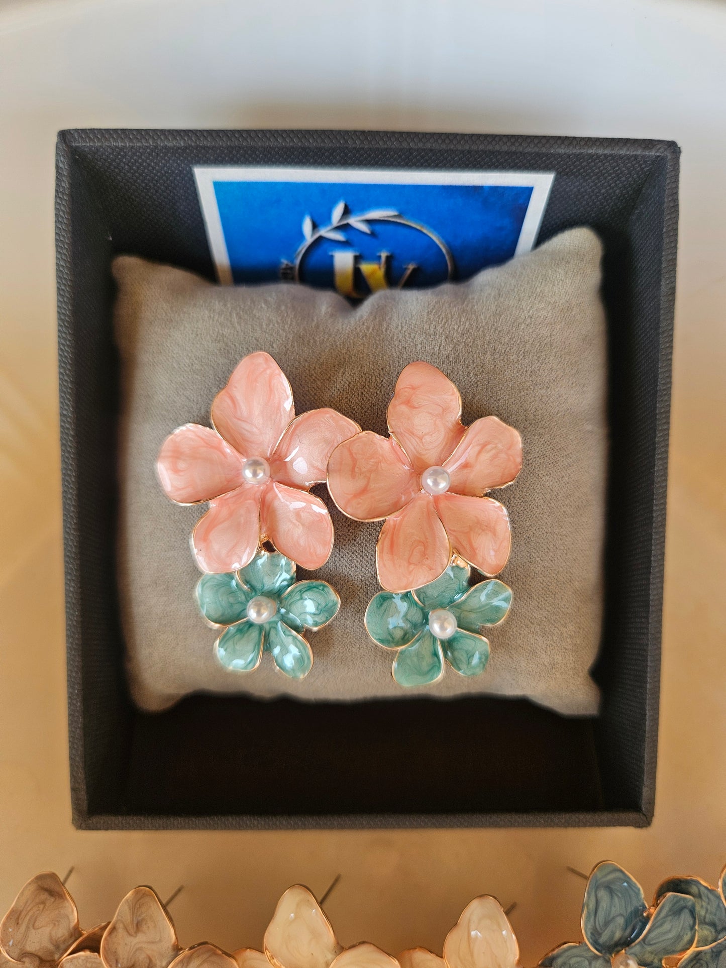 Enamel flower earrings